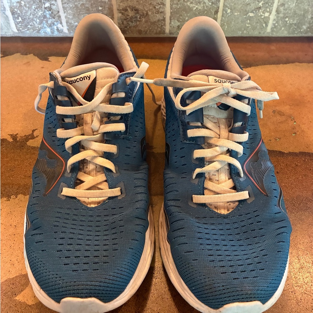 Saucony Men's Blue and White Athletic Shoes